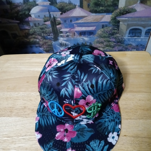 🧢⛵PEACE.LOVE.$$$ CAP⚾⚽🏈🏀🎮 - Picture 14 of 16